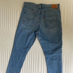 Levi 311 shaping skinny jeans